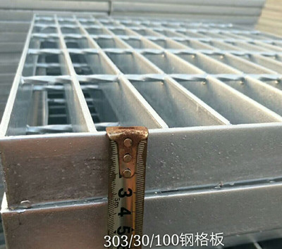 如何避免钢格板变形